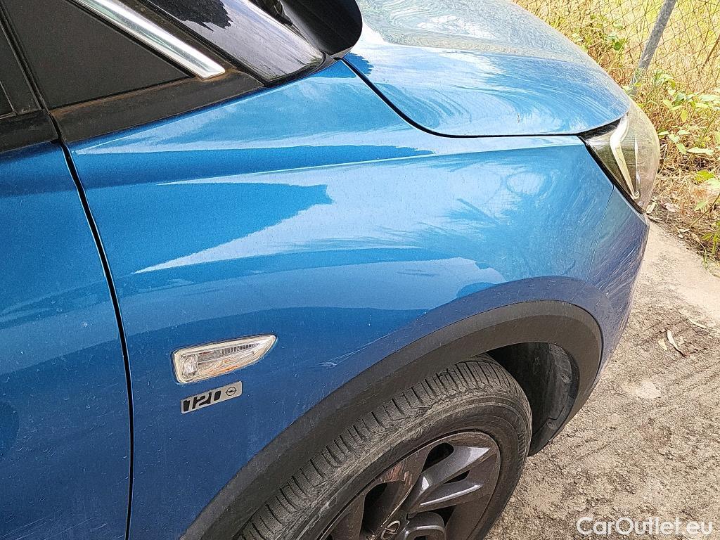  Opel  Crossland  X Design Line 1.2 Turbo 110CV E6dT #11