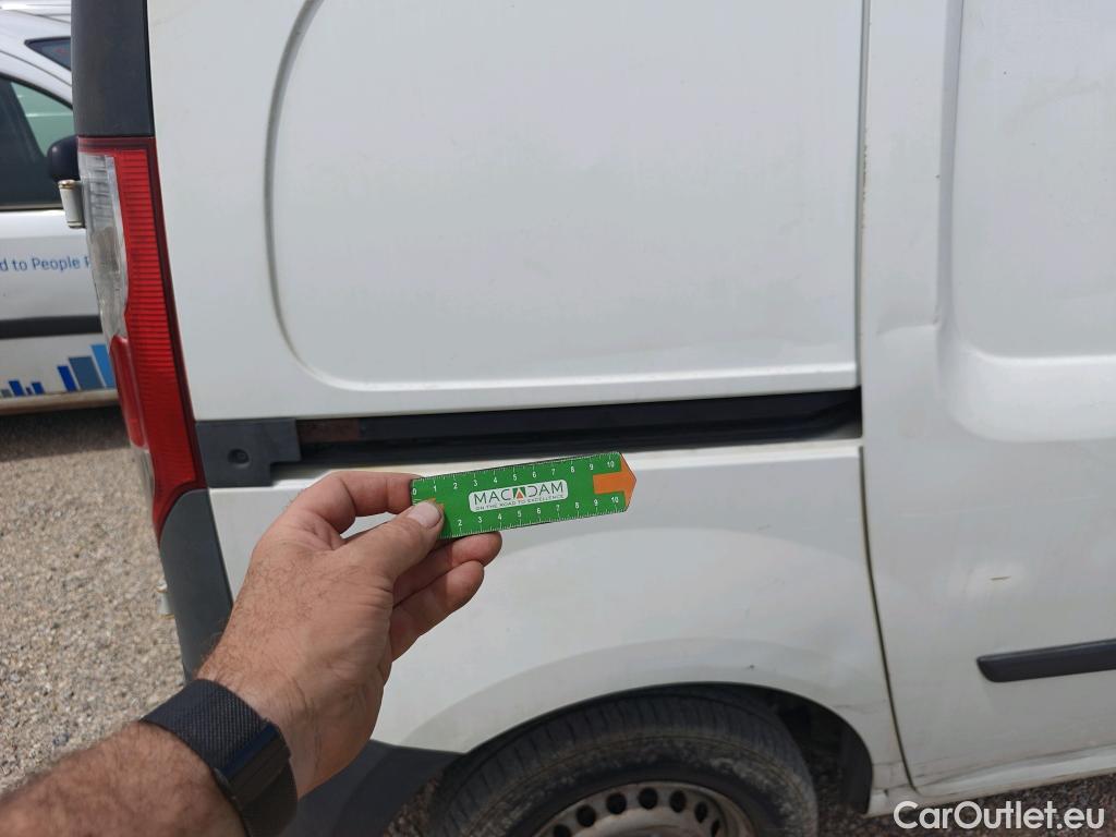  Renault  Kangoo  II Furgón Professional 1.5 dCi 75CV E5 #21