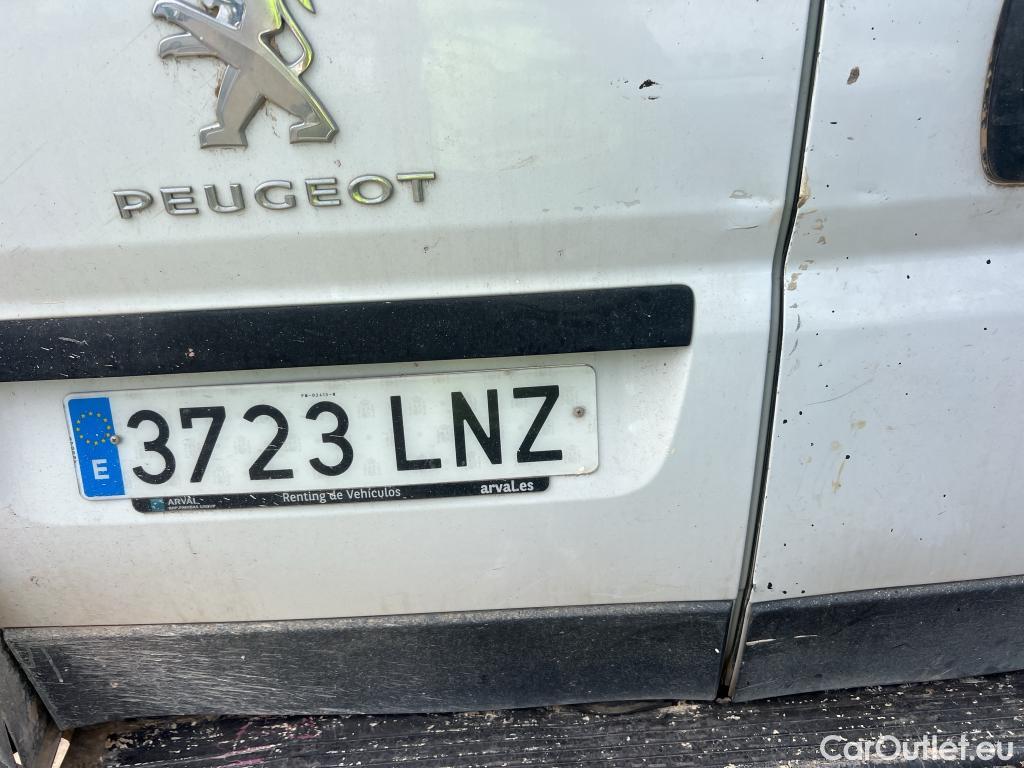  Peugeot  Boxer  Furgón Techo Elevado 333 L2H2 Premium BlueHDi 140 Stop&Start HDi #6