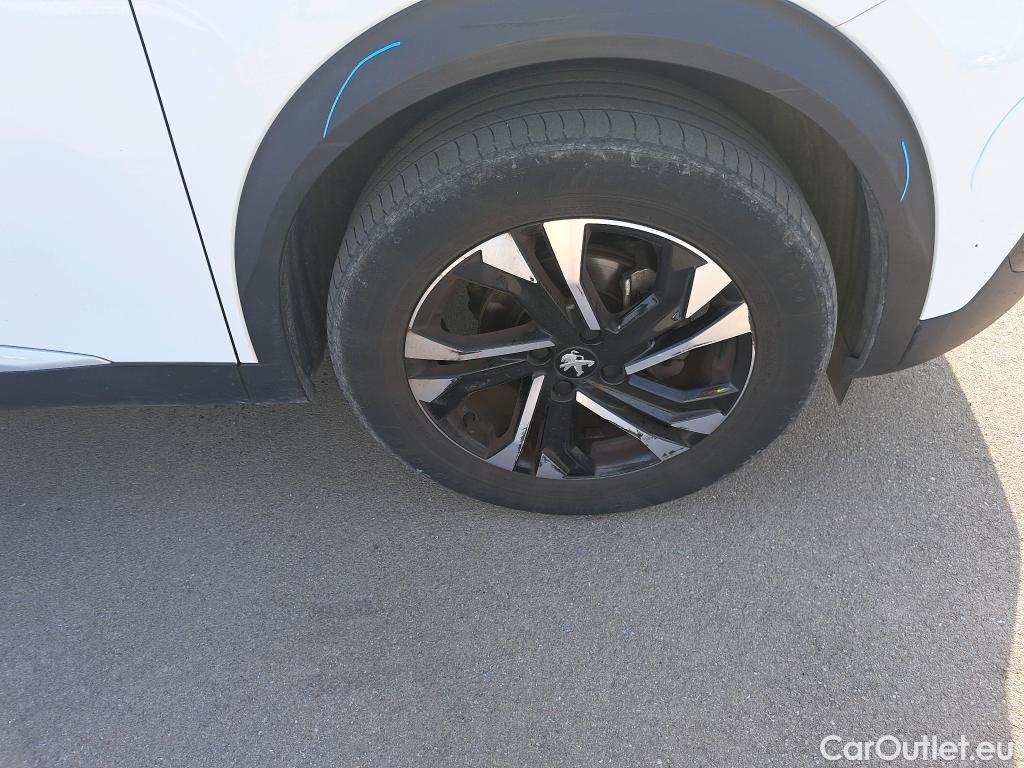 Peugeot  2008  Allure Pack 1.2 PureTech 130CV E6d #3