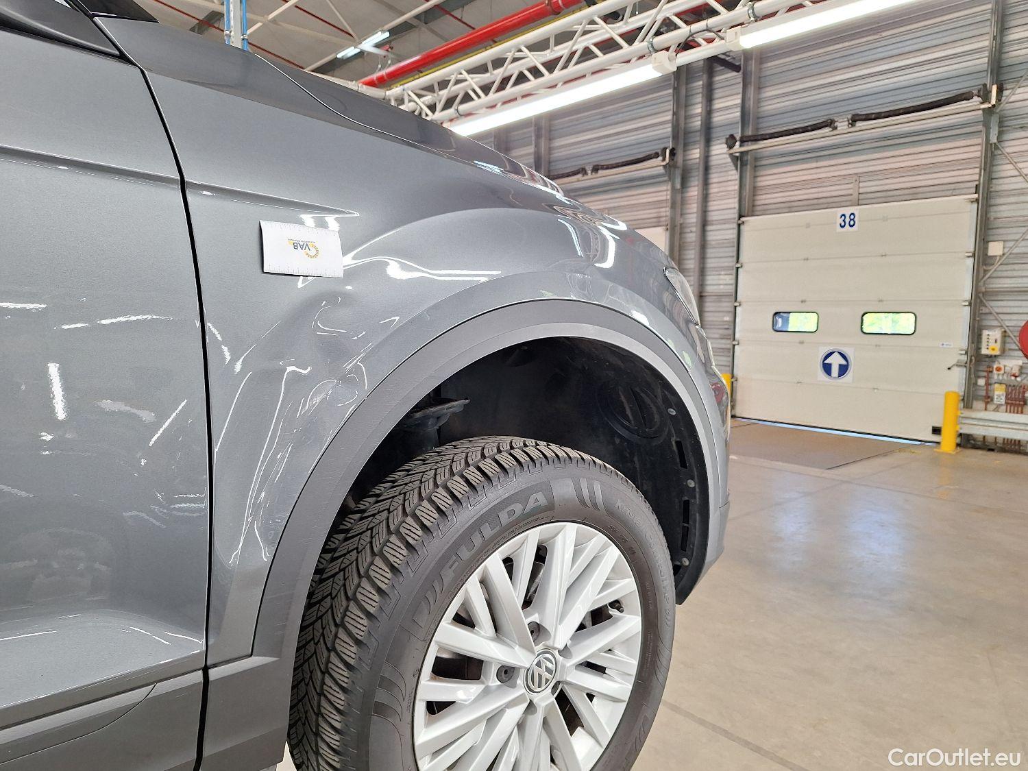  Volkswagen  T-ROC VW,  '17, Volkswagen  1.6 TDI SCR Style 5d #1