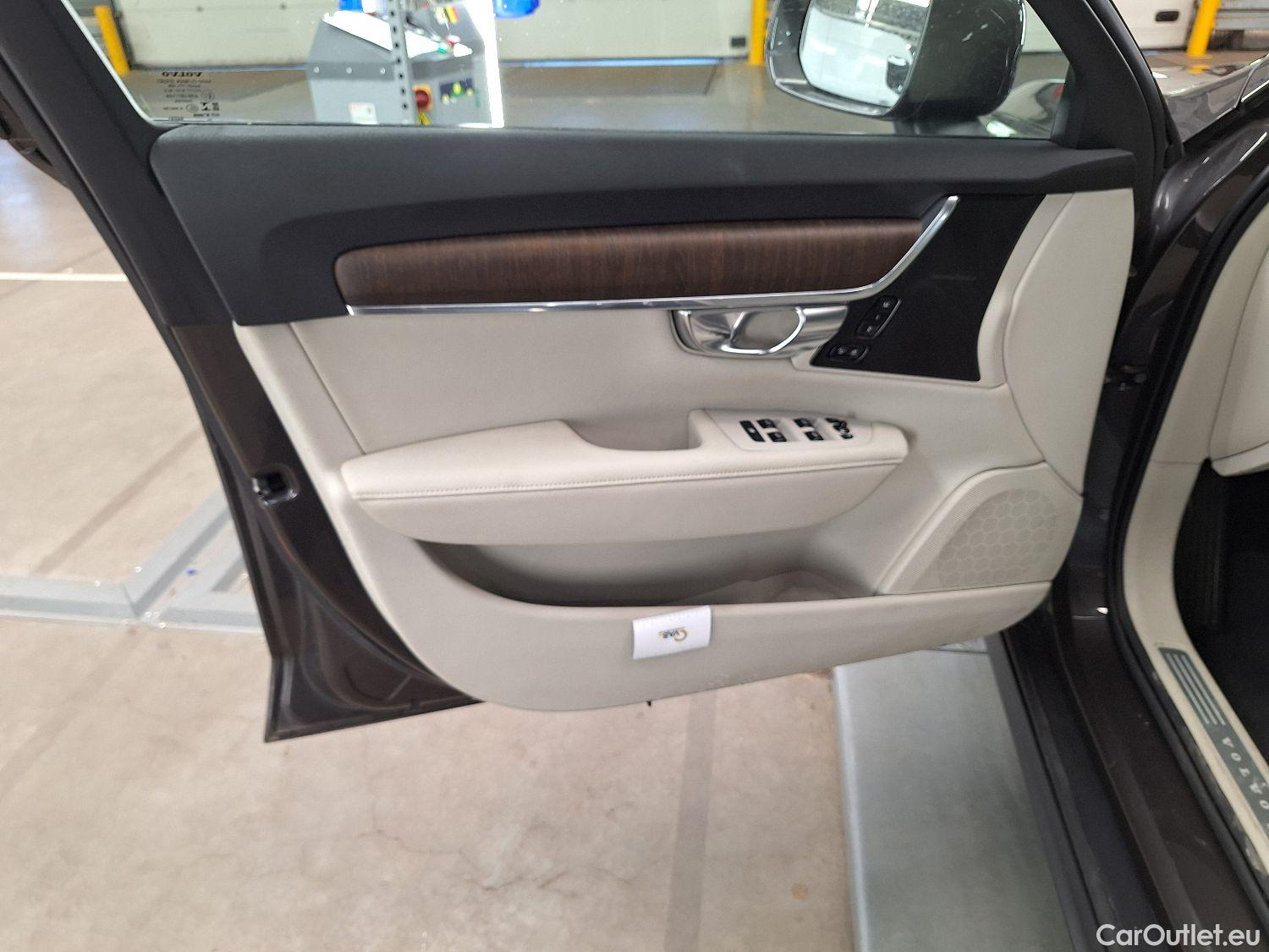  Volvo  V90 Volvo,  Cr.Country FL'20, Volvo  Cross Country B4 D 4x4 Geartr. Cross Cou #28