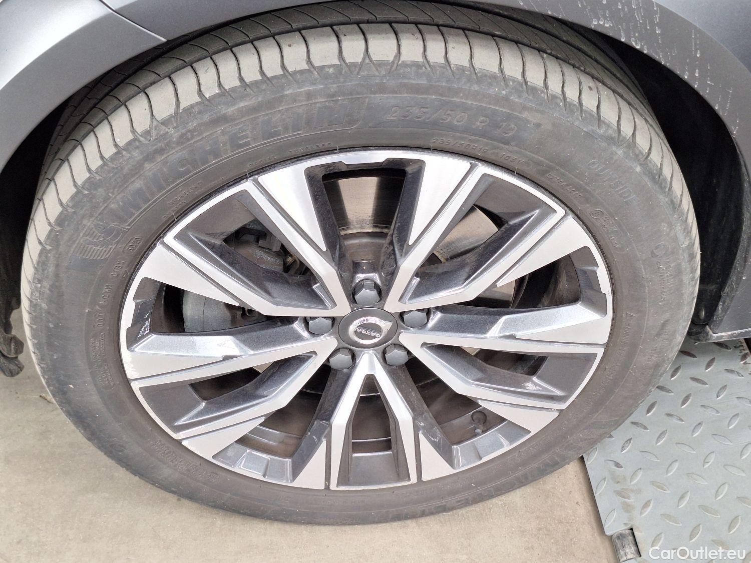  Volvo  V90 Volvo,  Cr.Country FL'20, Volvo  Cross Country B4 D 4x4 Geartr. Cross Cou #30