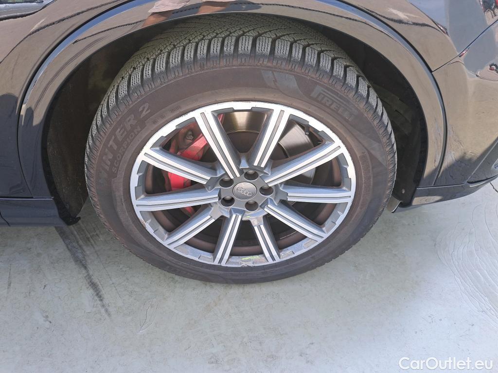  Audi  Q7 AUDI  / 2019 / 5P / todoterreno S line 60 TFSIe 335kW(456CV) quattro tip #9