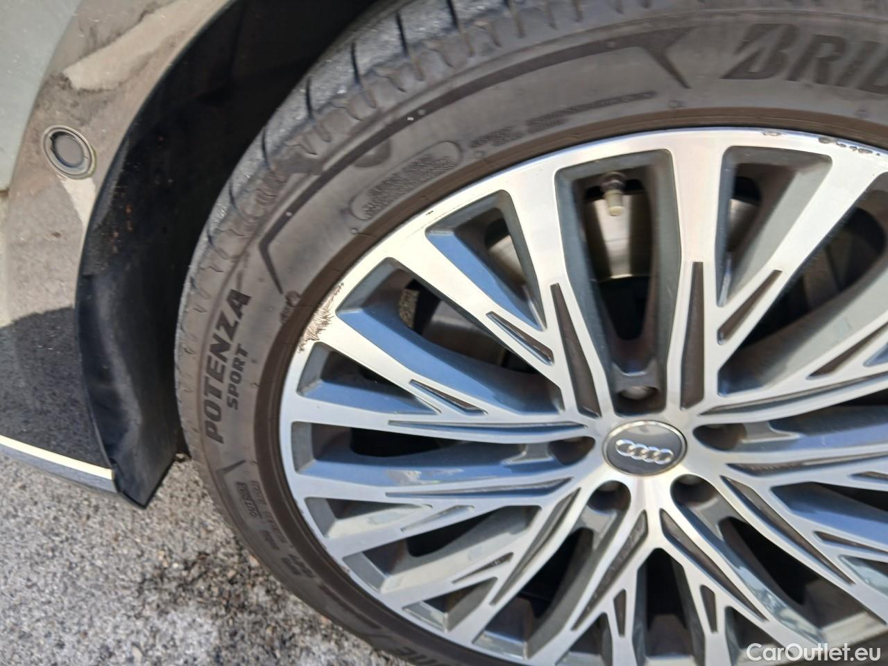  Audi  A8 AUDI  / 2017 / 4P / sedán 55 TFSI 250kW (340CV) quattro tiptronic #11