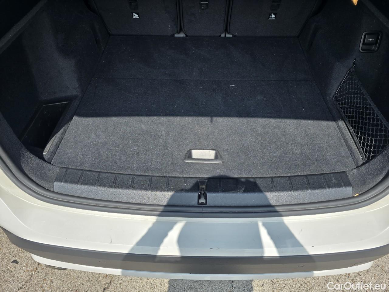  Bmw  X1 BMW  / 2019 / 5P / todoterreno sDrive16d Business #2