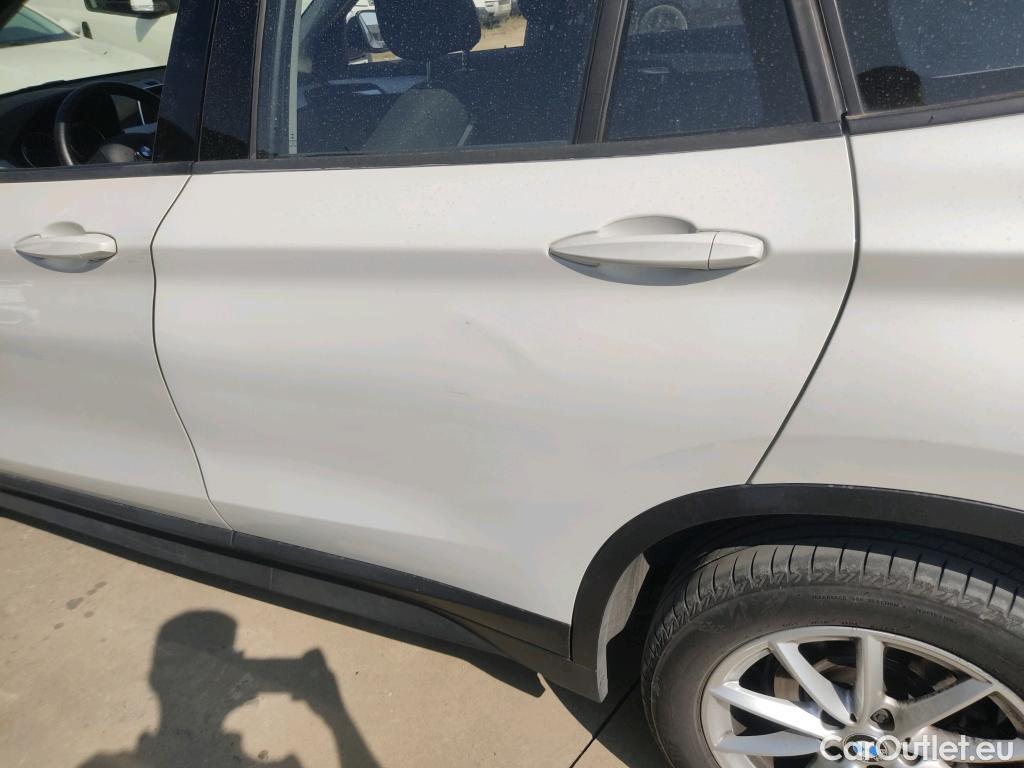  Bmw  X1 BMW  / 2015 / 5P / todoterreno sDrive16d #3