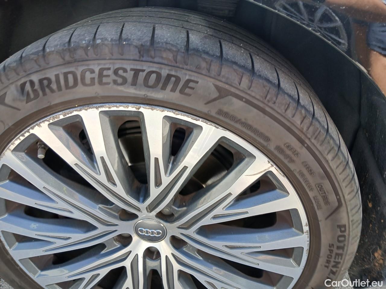  Audi  A8 AUDI  / 2017 / 4P / sedán 55 TFSI 250kW (340CV) quattro tiptronic #17