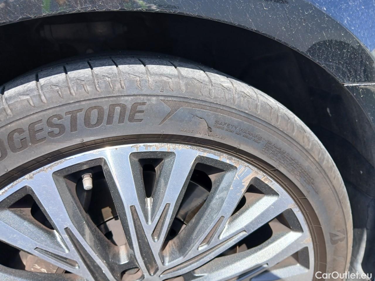 Audi  A8 AUDI  / 2017 / 4P / sedán 55 TFSI 250kW (340CV) quattro tiptronic #3