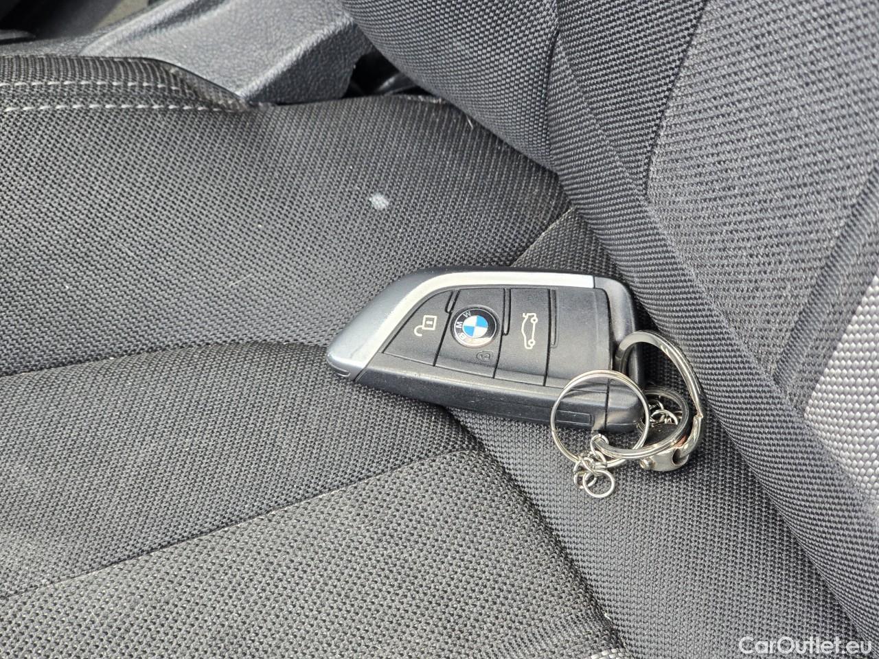  Bmw  X1 BMW  / 2019 / 5P / todoterreno sDrive16d Business #43