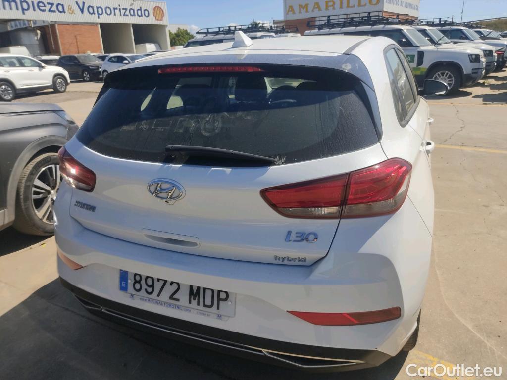  Hyundai  i30 HYUNDAI  / 2020 / 5P / berlina con portón 1.0 TGDI 48V Klass #1