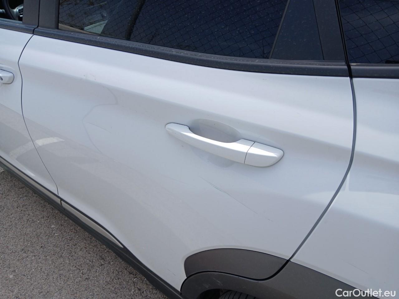  Hyundai  Konna HYUNDAI Kona / 2017 / 5P / todoterreno KONA EV 5P 150kW TECNO #16