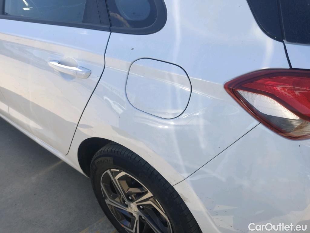  Hyundai  i30 HYUNDAI  / 2020 / 5P / berlina con portón 1.0 TGDI 48V Klass #22