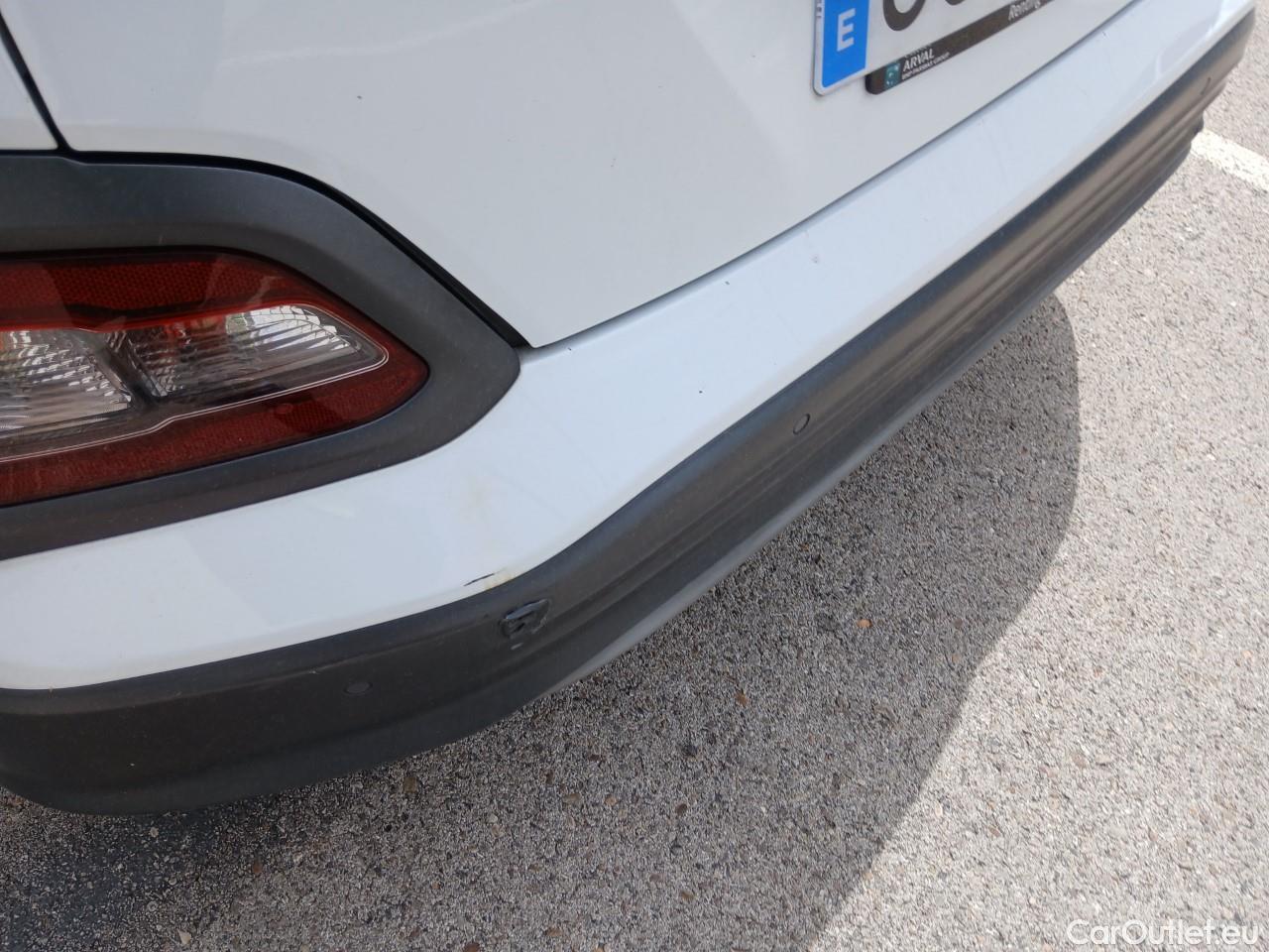  Hyundai  Konna HYUNDAI Kona / 2017 / 5P / todoterreno KONA EV 5P 150kW TECNO #27