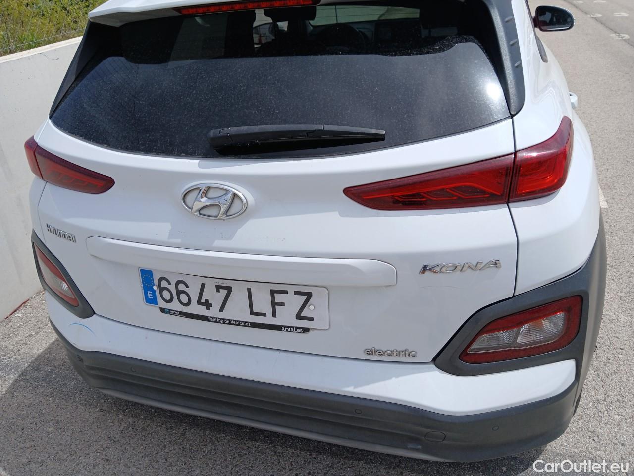  Hyundai  Konna HYUNDAI Kona / 2017 / 5P / todoterreno KONA EV 5P 150kW TECNO #31