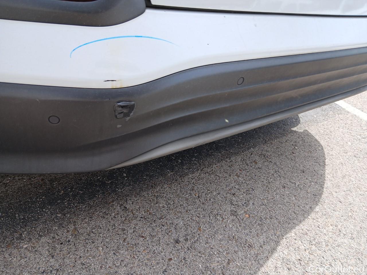  Hyundai  Konna HYUNDAI Kona / 2017 / 5P / todoterreno KONA EV 5P 150kW TECNO #29