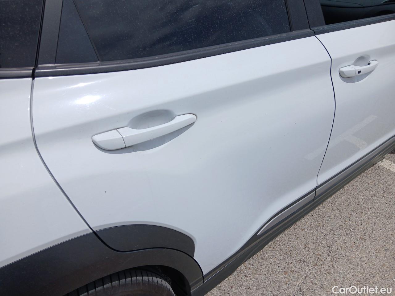  Hyundai  Konna HYUNDAI Kona / 2017 / 5P / todoterreno KONA EV 5P 150kW TECNO #36