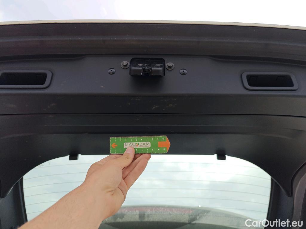  Land Rover  Discovery NISSAN QASHQAI / 2021 / 5P / todoterreno DIG-T 103kW (140CV) mHEV 4x2 Acenta #15
