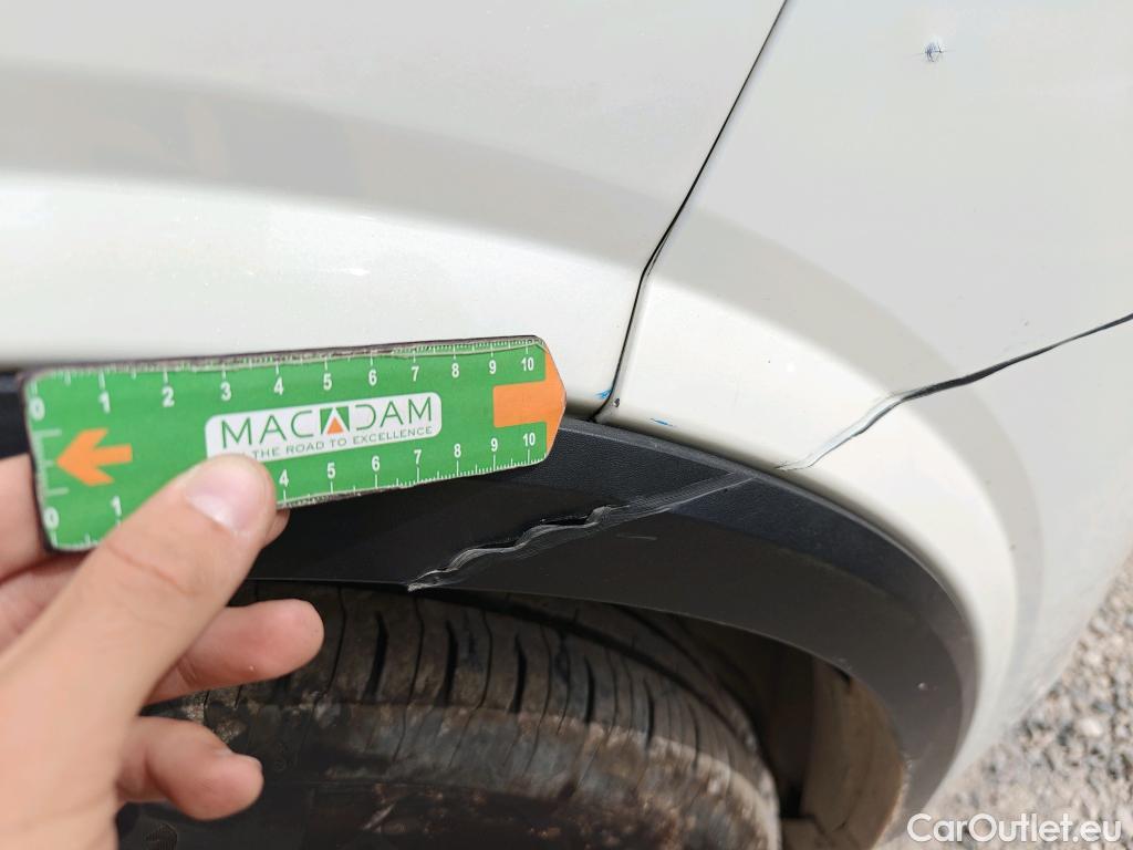  Land Rover  Discovery NISSAN QASHQAI / 2021 / 5P / todoterreno DIG-T 103kW (140CV) mHEV 4x2 Acenta #50