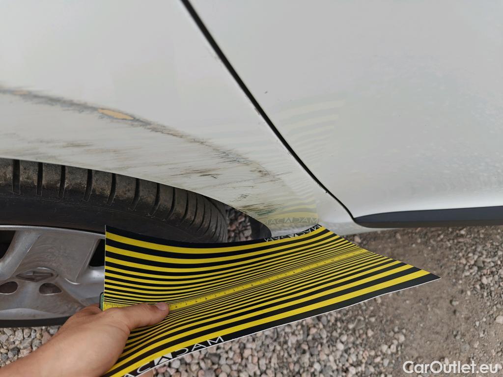  Renault  Megane RENAULT MÉGANE 5p 3G berlina con portón Business dCi 110 eco2 #3