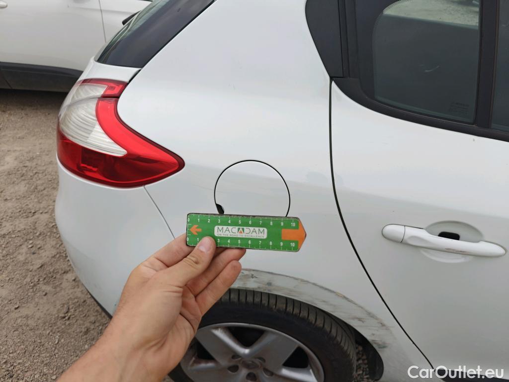  Renault  Megane RENAULT MÉGANE 5p 3G berlina con portón Business dCi 110 eco2 #1