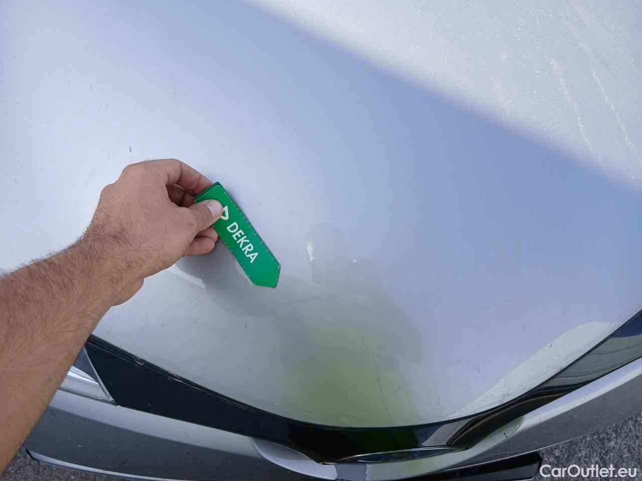  Toyota  C-HR TOYOTA  / 2016 / 5P / todoterreno 1.8 125H Advance (CX) #22