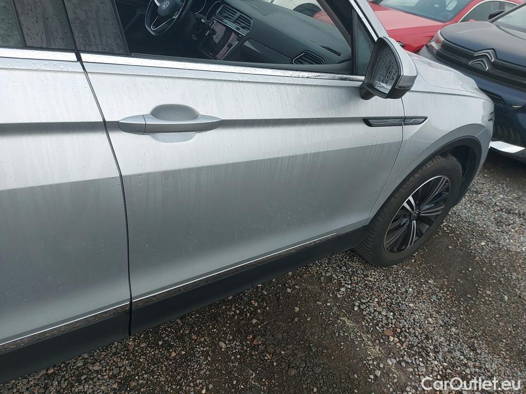  Volkswagen  Tiguan  Life 2.0 TDI 150CV E6d #9