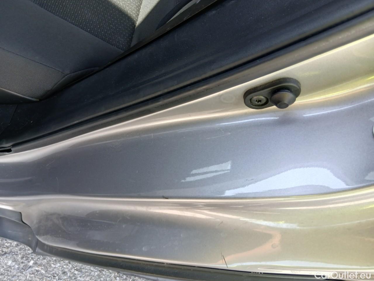  Toyota  C-HR TOYOTA  / 2016 / 5P / todoterreno 1.8 125H Advance (CX) #40