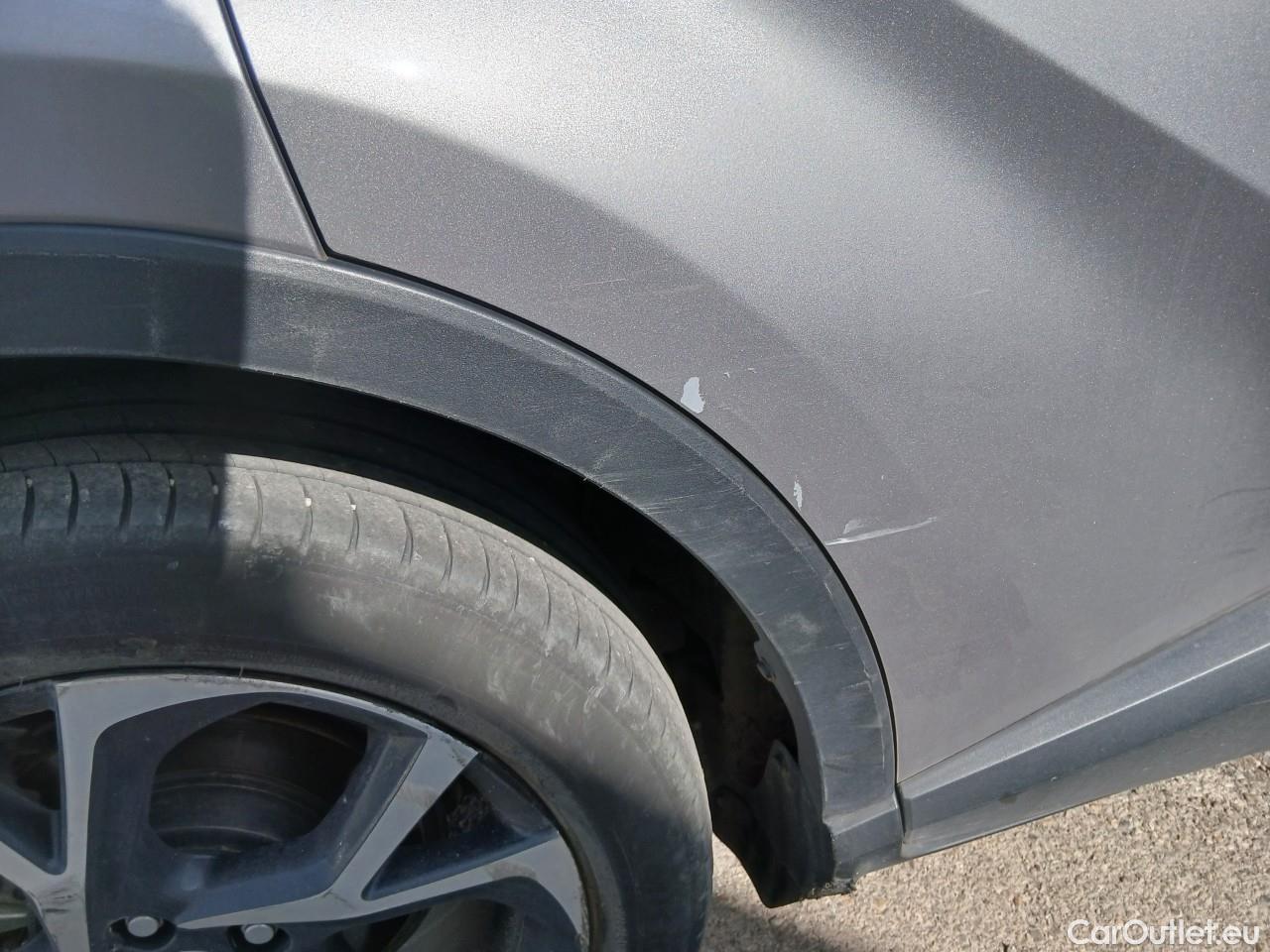  Toyota  C-HR TOYOTA  / 2016 / 5P / todoterreno 1.8 125H Advance (CX) #58