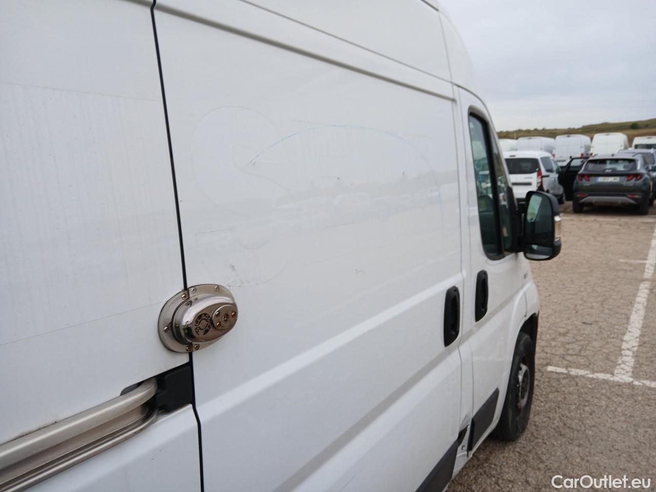  Fiat  Ducato FIAT  / 2014 / 4P / furgón 35 L2H2 Nat.Pow(100kW) EU6 D-temp GNC #49
