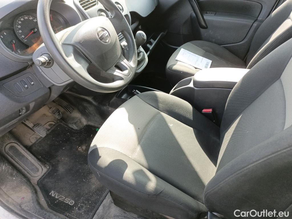  Nissan  NV200 NISSAN NV250 / 2019 / 4P / furgón 2pl 1.5dCi 70 kW (95CV) L1H1 ÓPTIMA #40