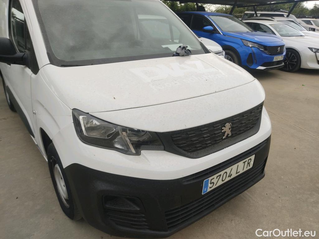  Peugeot  Partner PEUGEOT  / 2018 / 3P / furgón derivado de turismo Pro Standard 600kg BlueHDi 73kW #3