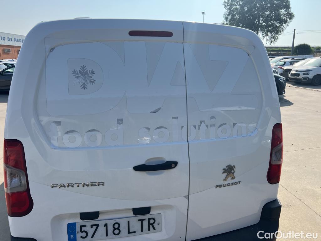  Peugeot  Partner PEUGEOT  / 2018 / 3P / furgón derivado de turismo Pro Standard 600kg BlueHDi 73kW #9