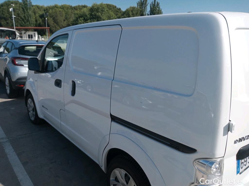  Nissan  NV200 NISSAN e- / 2009 / 5P / furgón Furgón 5p 40 kWh PROFESIONAL #17