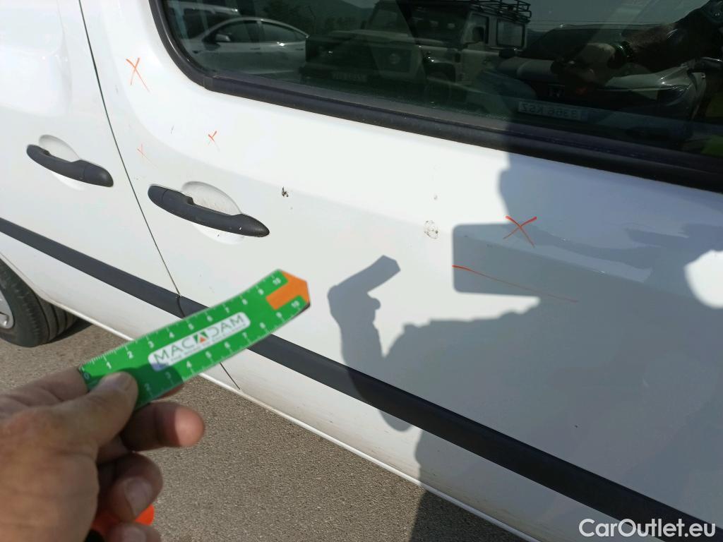  Nissan  NV200 NISSAN NV250 / 2019 / 4P / furgón 2pl 1.5dCi 70 kW (95CV) L1H1 ÓPTIMA #14