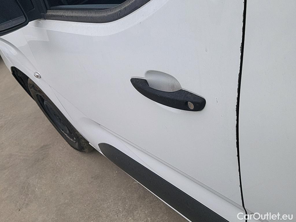  Peugeot  Partner PEUGEOT  / 2018 / 3P / furgón derivado de turismo Pro Standard 600kg BlueHDi 73kW #9