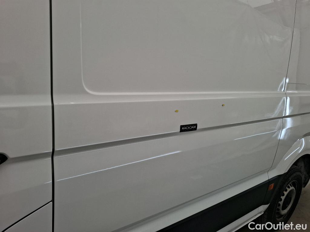  Volkswagen  Crafter  Fourgon Fourgon 35 mittlerer Radstand mit Hochdach FWD 2.0 140CV BVM6 #3