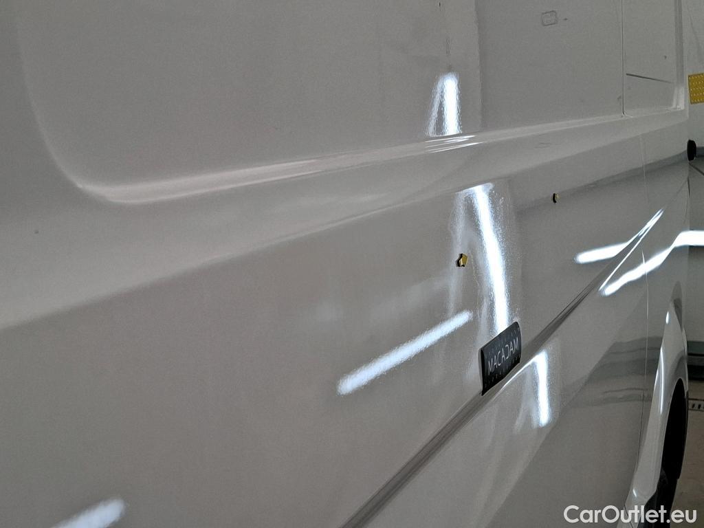  Volkswagen  Crafter  Fourgon Fourgon 35 mittlerer Radstand mit Hochdach FWD 2.0 140CV BVM6 #5