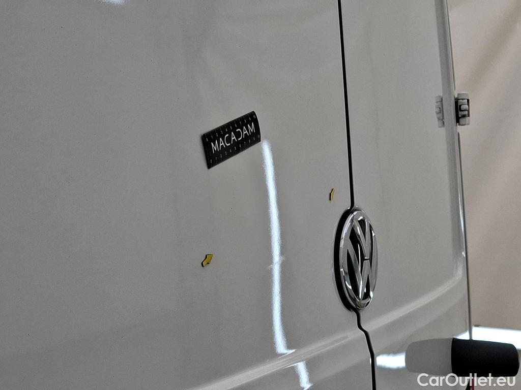  Volkswagen  Crafter  Fourgon Fourgon 35 mittlerer Radstand mit Hochdach FWD 2.0 140CV BVM6 #10