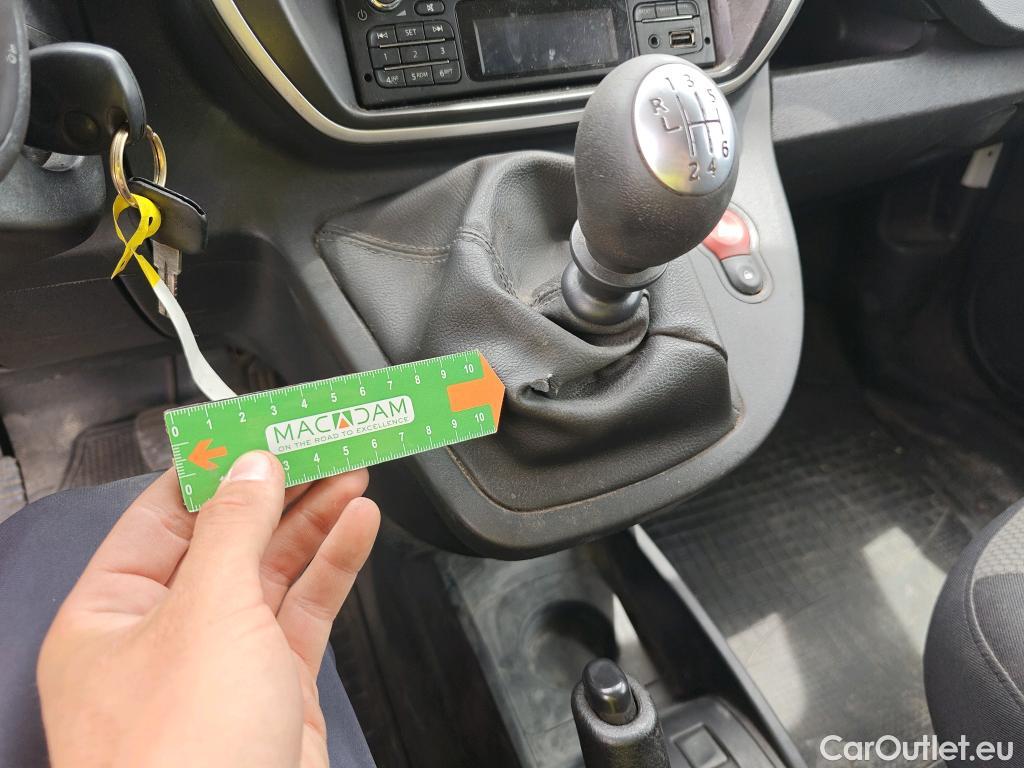  Renault  Kangoo  II Furgón Professional 1.5 dCi 95CV E6dT #24