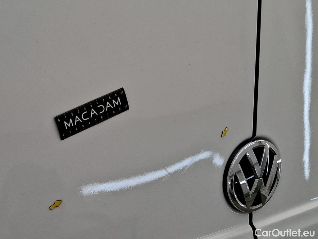  Volkswagen  Crafter  Fourgon Fourgon 35 mittlerer Radstand mit Hochdach FWD 2.0 140CV BVM6 #11