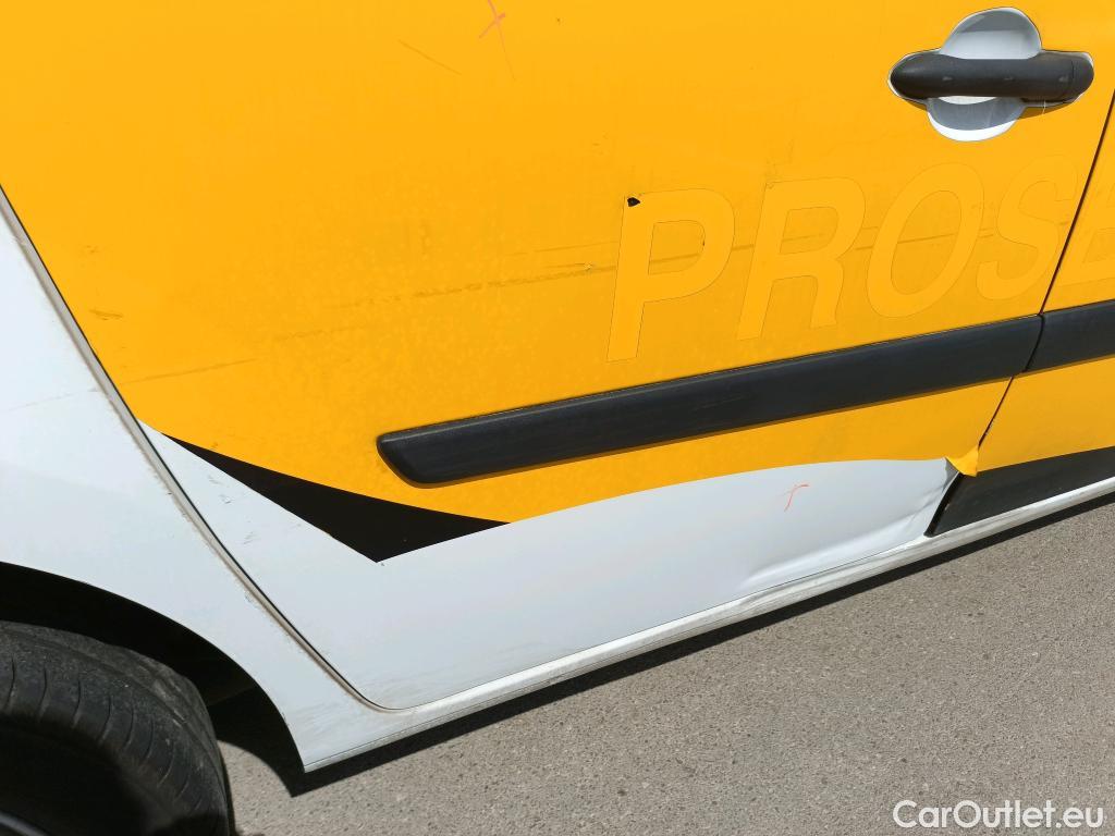  Renault  Kangoo  II Furgón Professional 1.5 dCi 75CV E6 #10