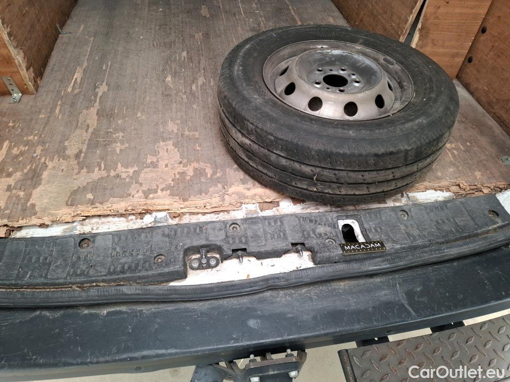  Volkswagen  Crafter  Fourgon Fourgon 35 mittlerer Radstand mit Hochdach FWD 2.0 140CV BVM6 #16