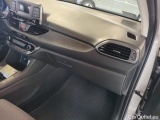  Hyundai  i30 Hyundai  1.5 DPI 6MT 110KM Classic Plus 5d #32