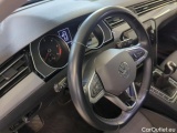  Volkswagen  Passat Volkswagen  2.0 TDI EVO 150 KM 6 biegów Business 4d #23
