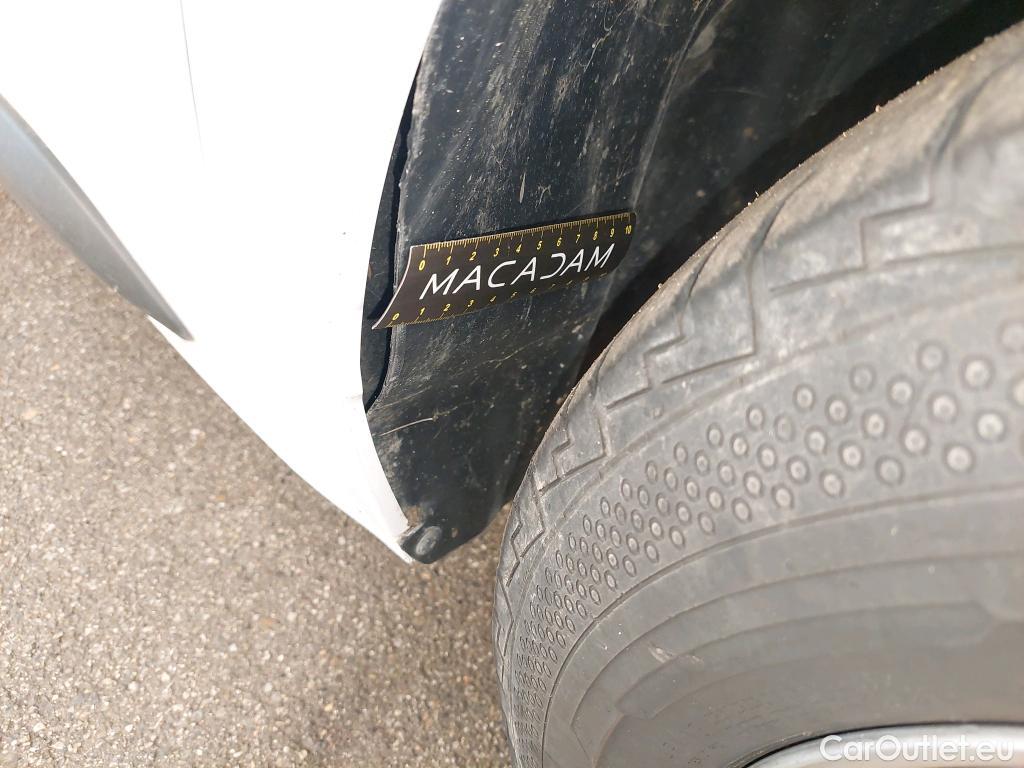  Peugeot  Expert  Fourgon Asphalt Standard 2.0 HDi 145CV BVM6 E6d #34