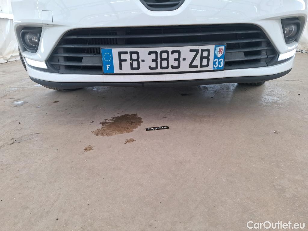  Renault  Clio  IV Business 0.9 TCe 90CV BVM5 E6 #1