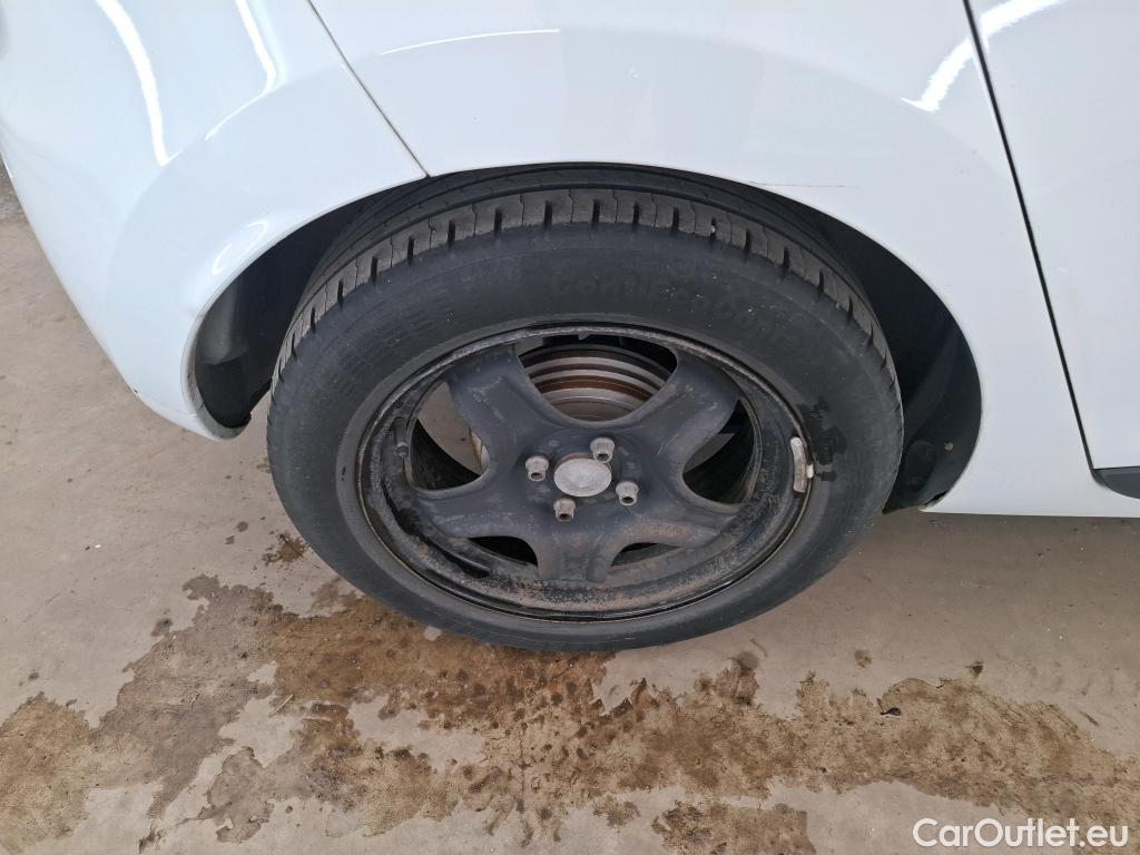  Renault  Clio  IV Business 0.9 TCe 90CV BVM5 E6 #14