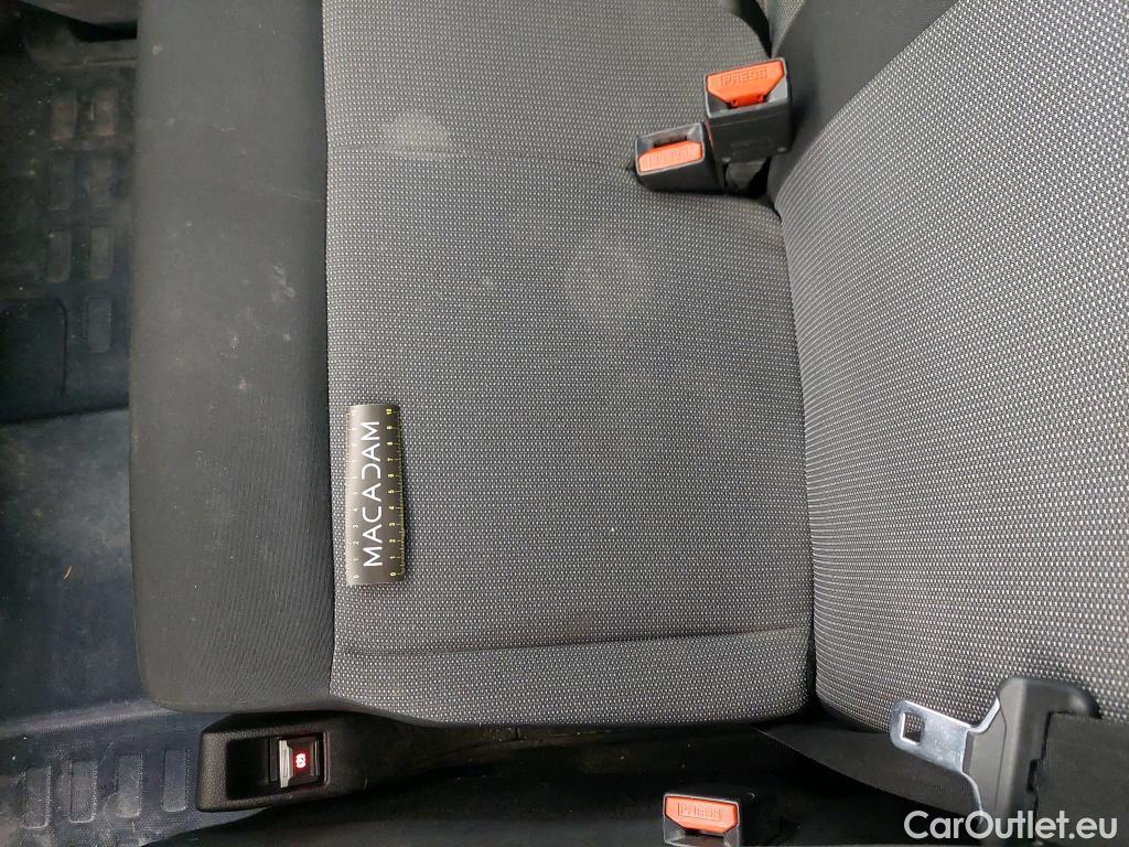  Peugeot  Expert  Fourgon Asphalt Standard 2.0 HDi 145CV BVM6 E6d #40