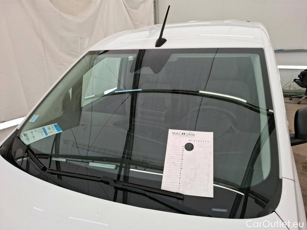 Renault  Kangoo RENAULT  / 2021 / 4P / Fourgonnette Extra - Blue dCi95 Sésame Ouvre Toi #1